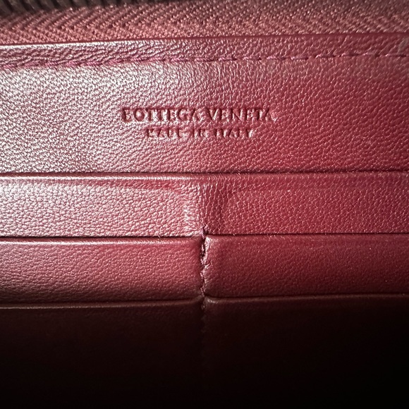 RARE Bottega Veneta Limted Edition Valentines Heart Intrecciato Long Wallet - Picture 9 of 11